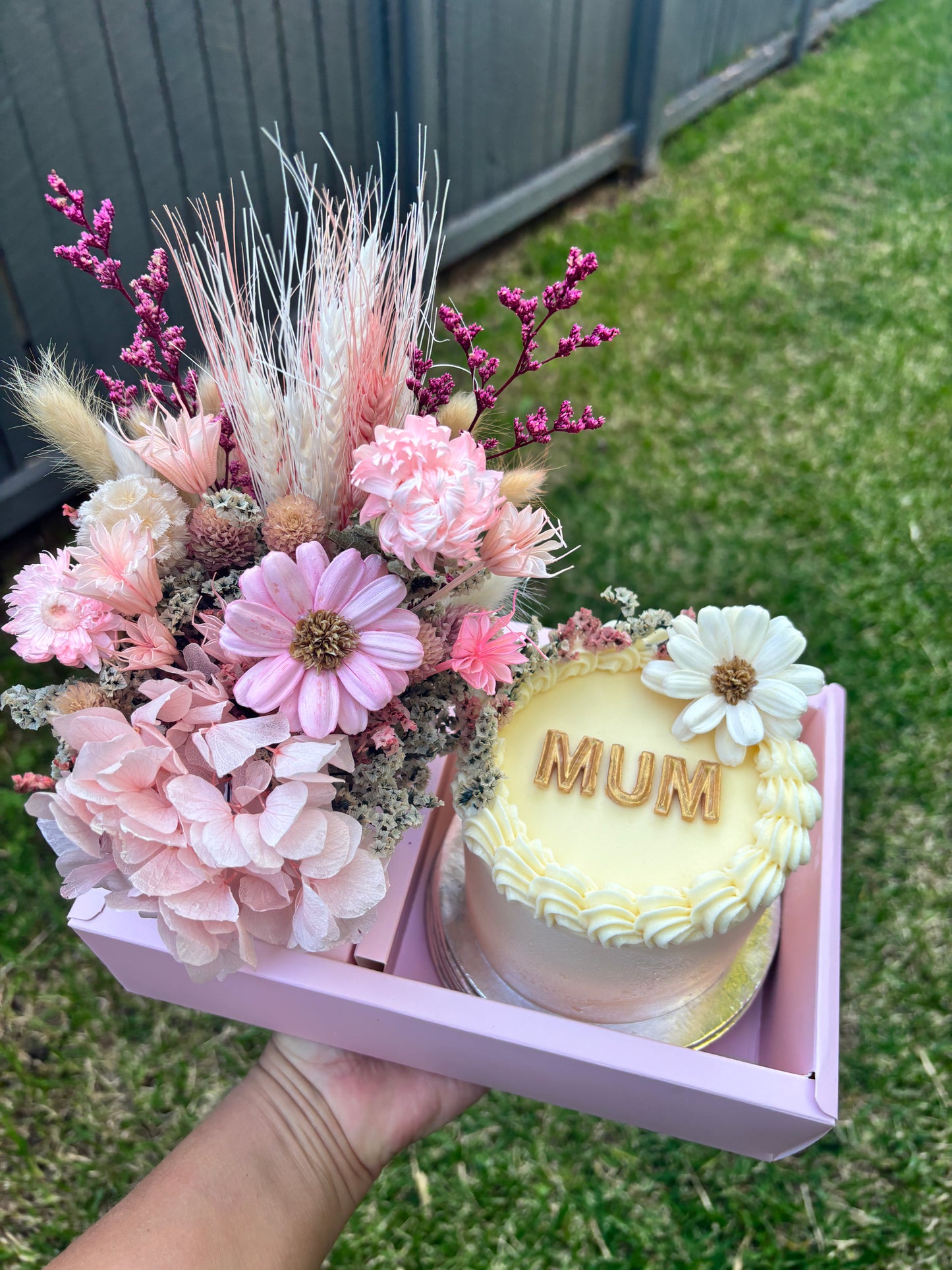 Mother’s Day Mini Cake & Flowers Gift Box