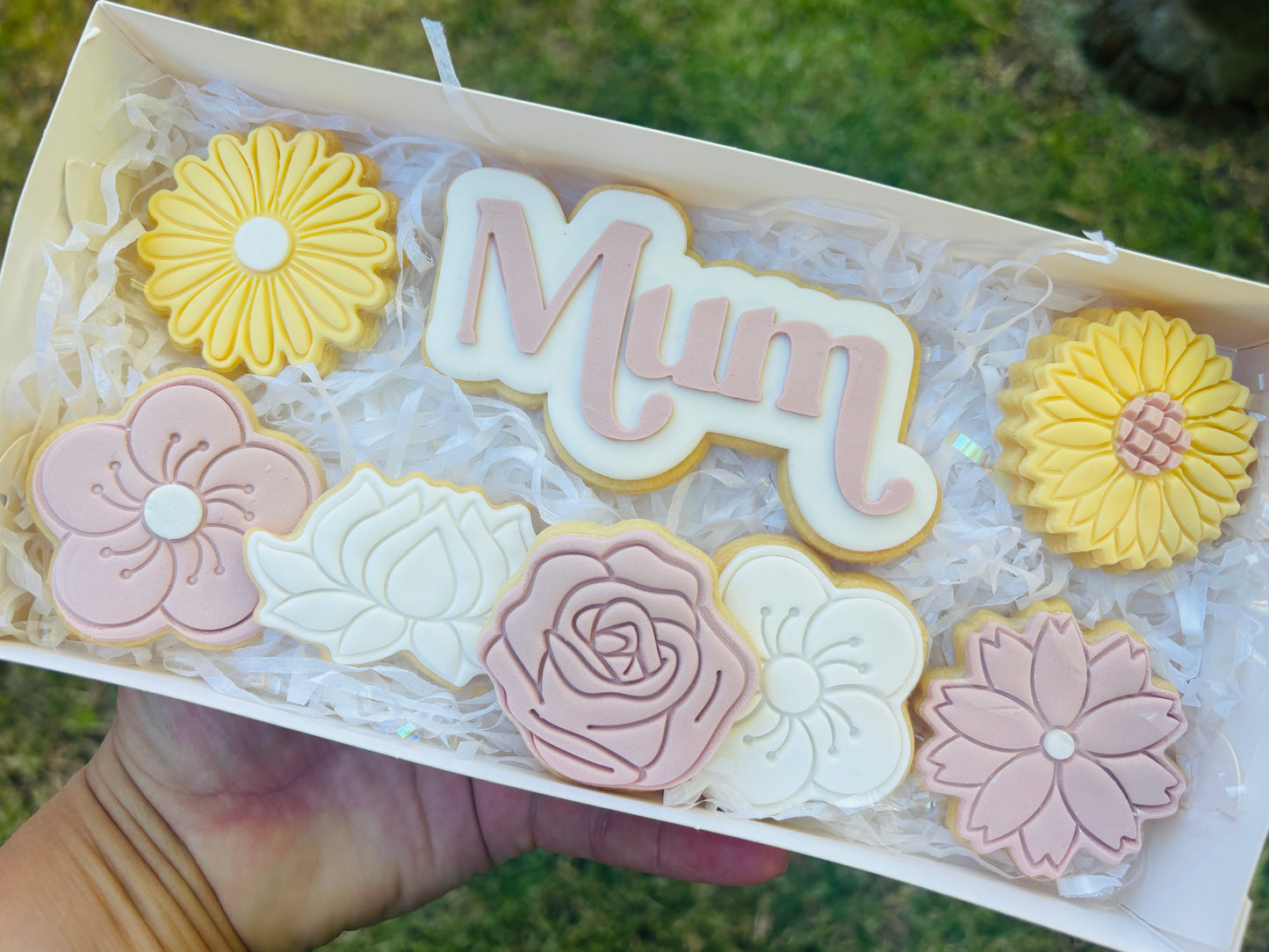 Mother’s Day Sugar box of Flowers Cookies